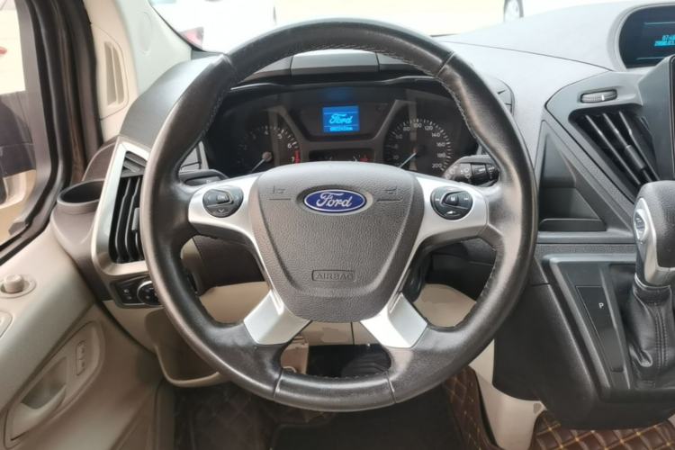 Used Ford Tourneo Custom 2017 2.0T Automatic Elite Edition Steering Wheel