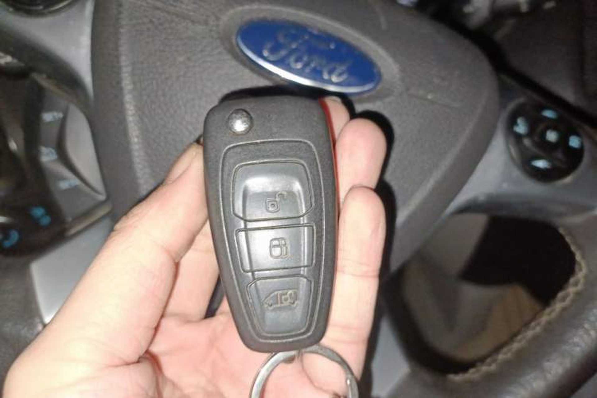Used Ford Tourneo Custom 2017 2.0T Automatic Elite Version Vehicle Key