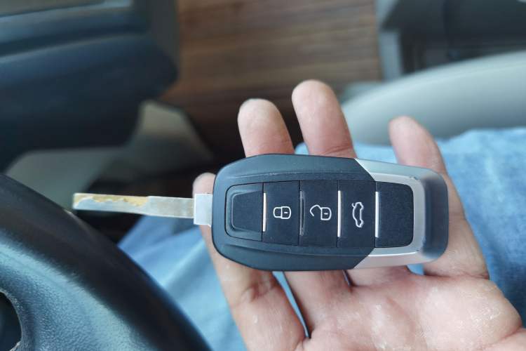 Used Ford Tourneo Custom 2017 2.0T Automatic Elite Version Vehicle Key
