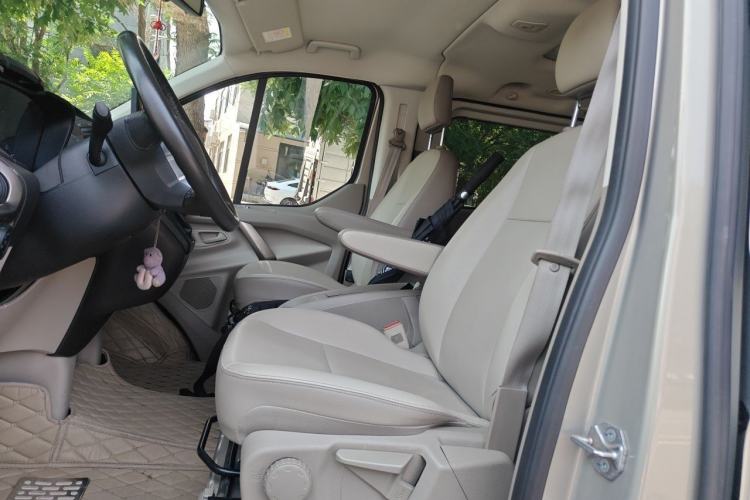Used Ford Tourneo Custom 2017 2.0T Automatic Elite Edition Left Front Seat