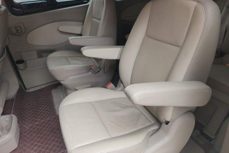 Used Ford Tourneo Custom 2017 2.0T Automatic Business Class Version Left Rear Seat