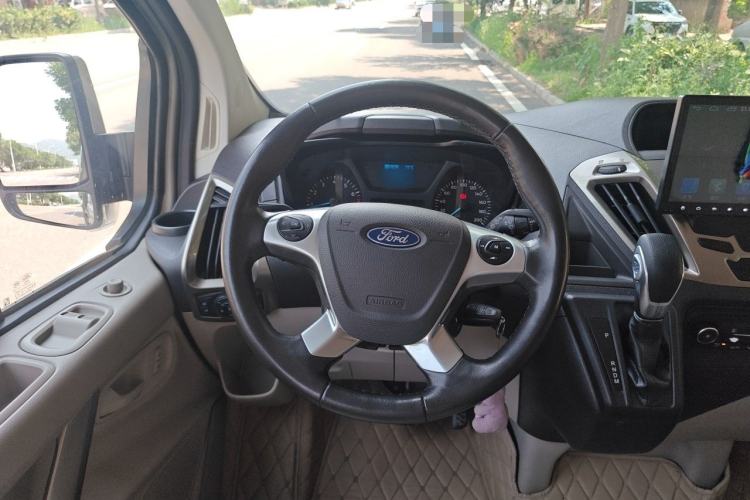 Used Ford Tourneo Custom 2017 2.0T Automatic Elite Edition Steering Wheel