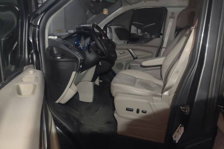 Used Ford Tourneo Custom 2017 2.0T Automatic Elite Version Driver Seat
