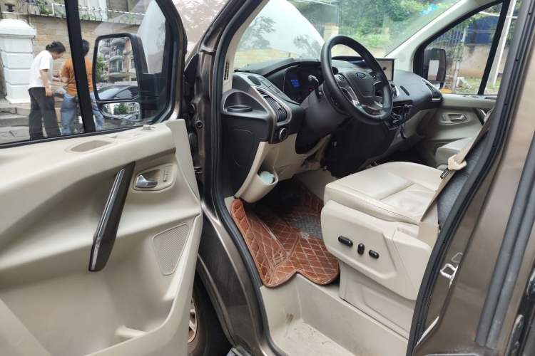 Used Ford Tourneo Custom 2017 2.0T Automatic Business Class Version Driver Seat