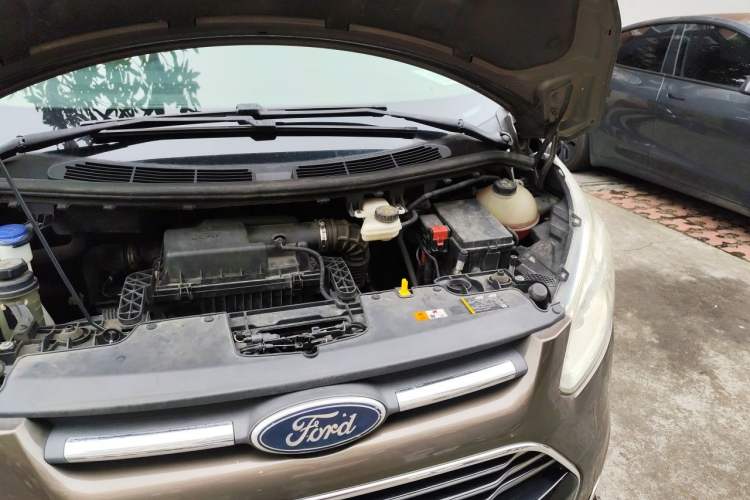 Used Ford Tourneo Custom 2017 2.0T Automatic Business Class Version Engine Bay Left