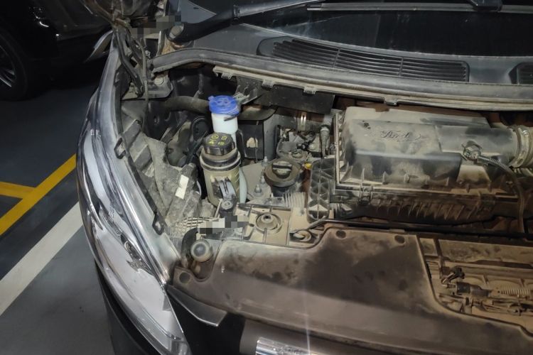 Used Ford Tourneo Custom 2017 2.0T Automatic Elite Version Engine Bay Right