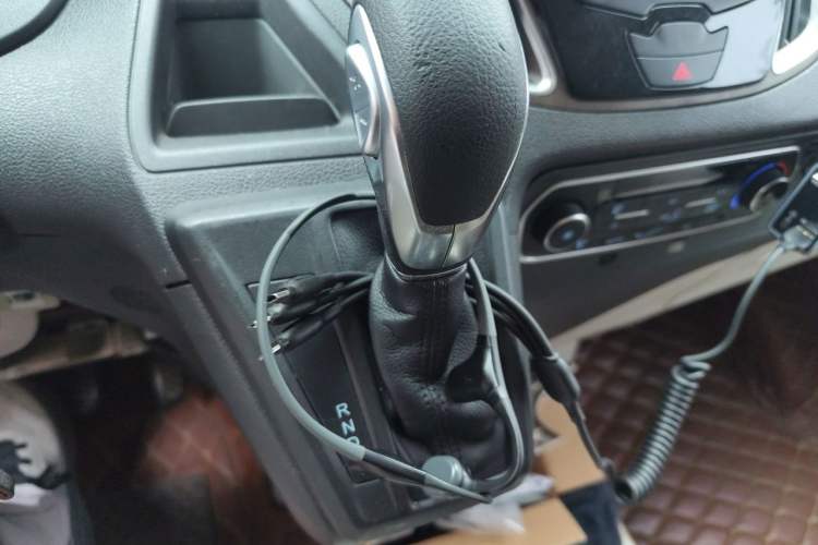 Used Ford Tourneo Custom 2017 2.0T Automatic Business Class Version Gear Lever
