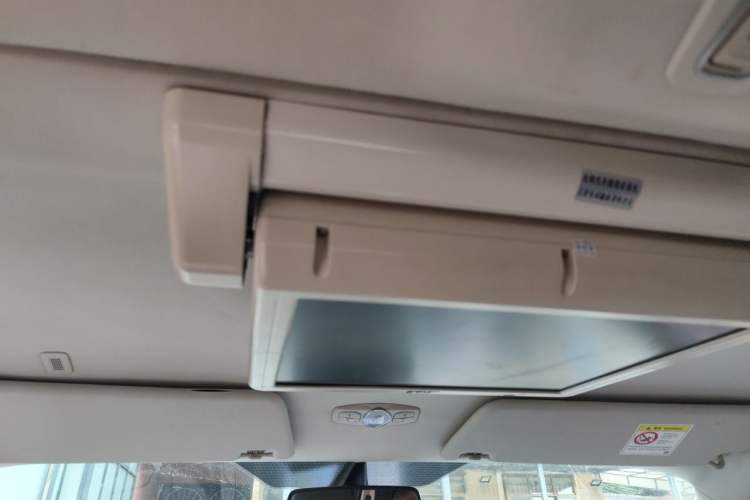 Used Ford Tourneo Custom 2017 2.0T Automatic Business Class Version Headliner