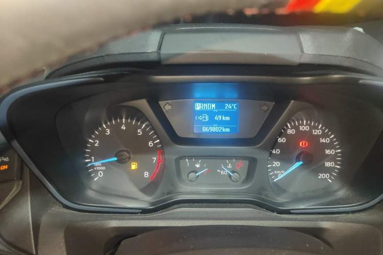 Used Ford Tourneo Custom 2017 2.0T Automatic Elite Version Odometer Close Up
