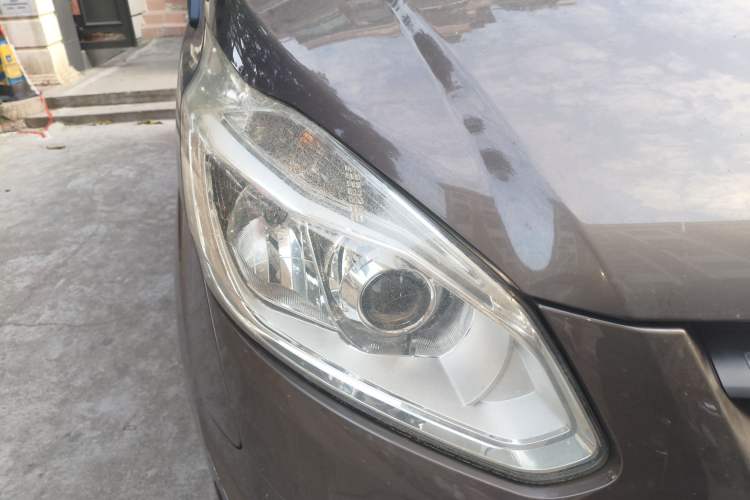 Used Ford Tourneo Custom 2017 2.0T Automatic Business Class Version Right Front Headlight