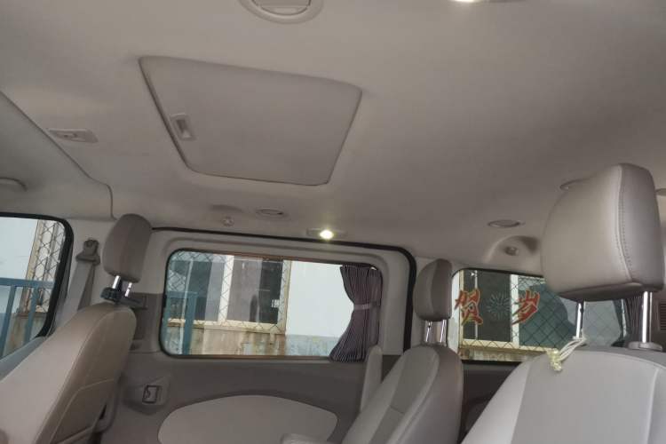Used Ford Tourneo Custom 2017 2.0T Automatic Elite Edition Headliner