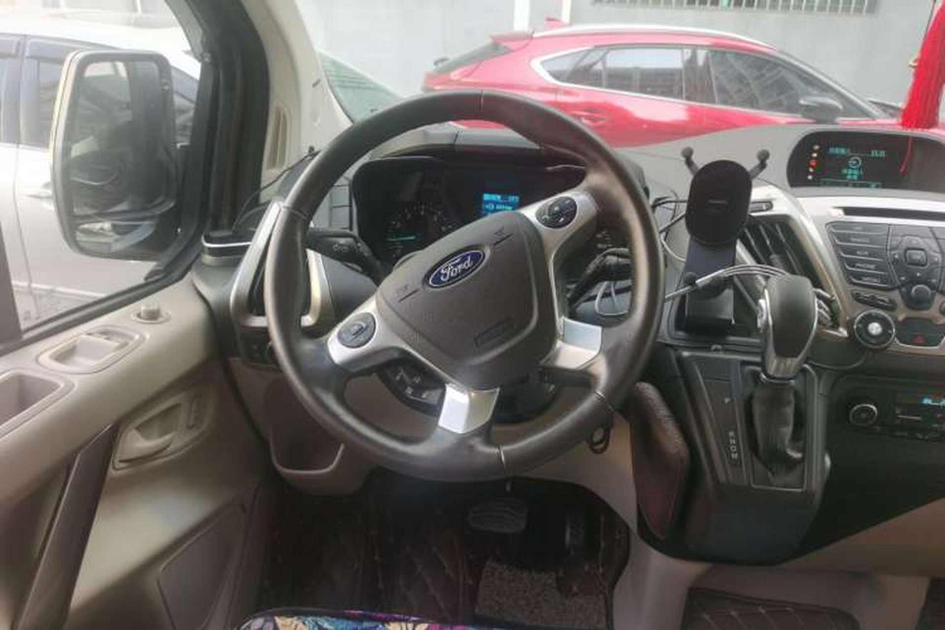 Used Ford Tourneo Custom 2017 2.0T Automatic Elite Edition Steering Wheel