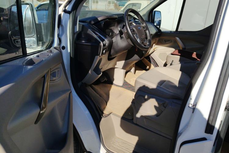 Used Ford Tourneo Custom 2017 2.0T Automatic Elite Edition Driver Seat