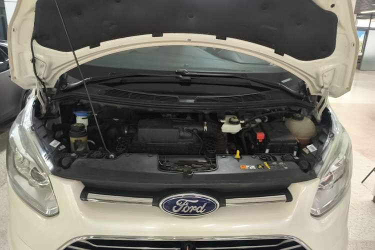 Used Ford Tourneo Custom 2017 2.0T Automatic Elite Edition Engine Bay