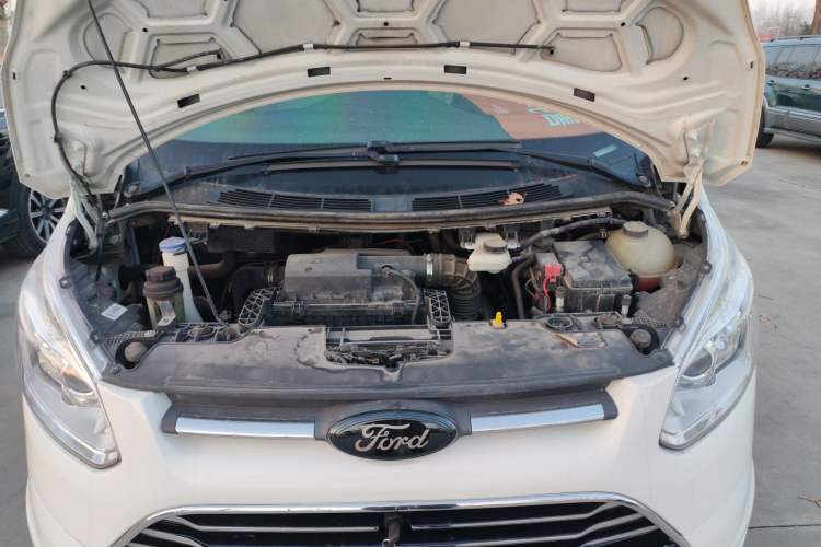 Used Ford Tourneo Custom 2017 2.0T Automatic Elite Edition Engine Bay