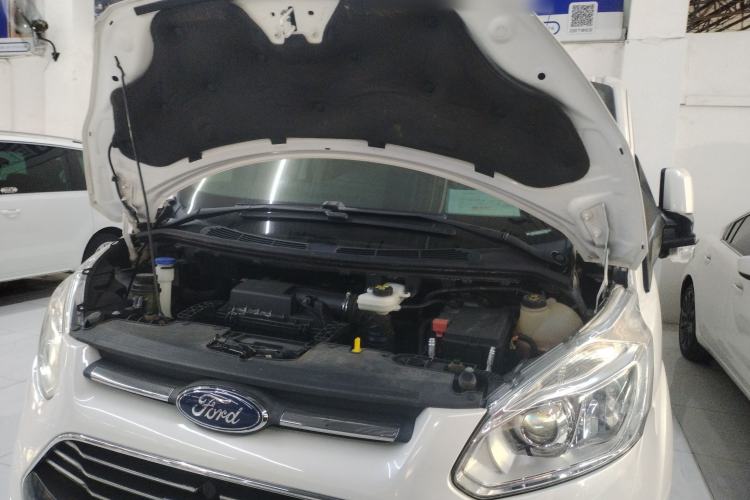 Used Ford Tourneo Custom 2017 2.0T Automatic Elite Version Engine Bay