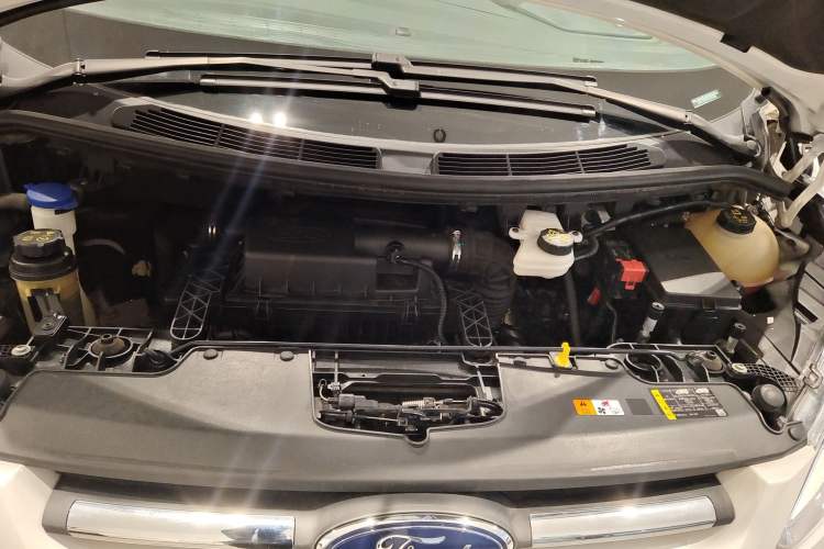 Used Ford Tourneo Custom 2017 2.0T Automatic Elite Edition Engine Bay