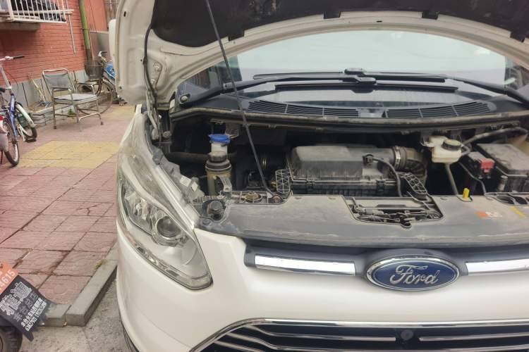Used Ford Tourneo Custom 2017 2.0T Automatic Elite Version Engine Bay Right