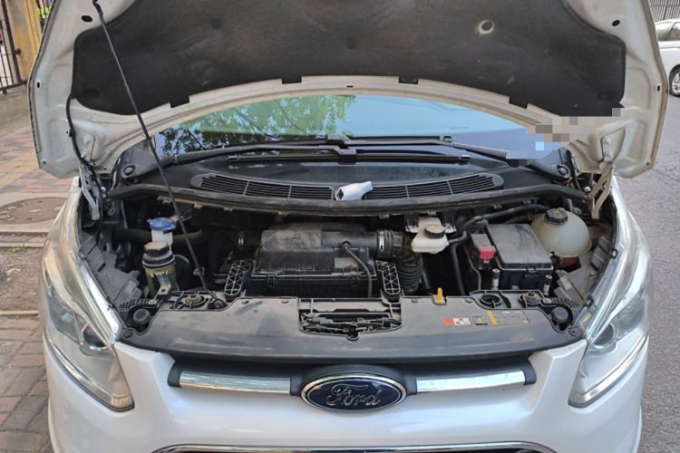 Used Ford Tourneo Custom 2017 2.0T Automatic Elite Edition Engine Bay