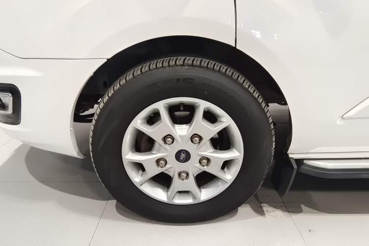 Used Ford Tourneo Custom 2017 2.0T Automatic Elite Edition Exterior 4