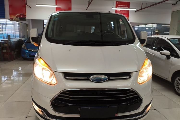 Used Ford Tourneo Custom 2017 2.0T Automatic Elite Edition Front