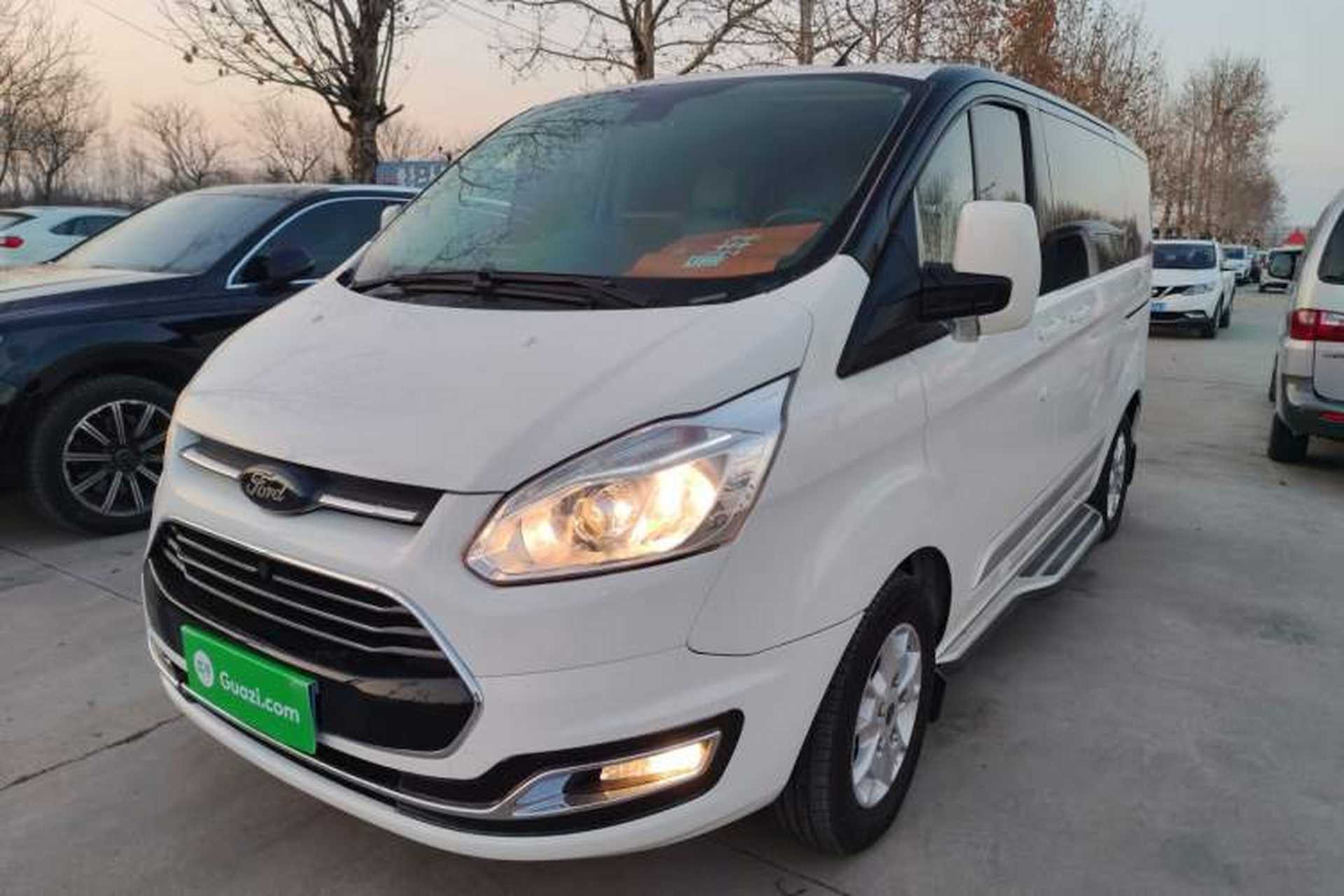 Used Ford Tourneo Custom 2017 2.0T Automatic Elite Edition Front Left 45 Deg