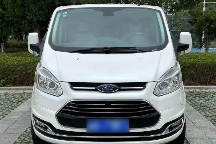 Used Ford Tourneo Custom 2017 2.0T Automatic Elite Edition Front