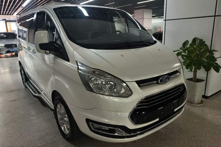 Used Ford Tourneo Custom 2017 2.0T Automatic Elite Edition Front Right 45 Deg
