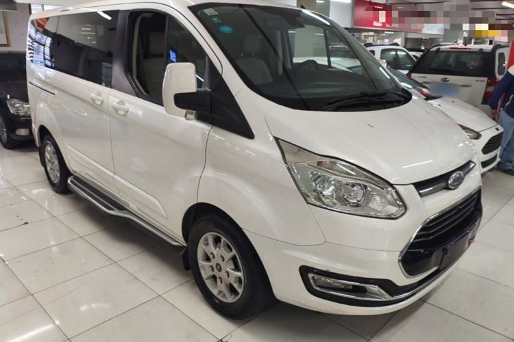 Used Ford Tourneo Custom 2017 2.0T Automatic Elite Edition Front Right 45 Deg