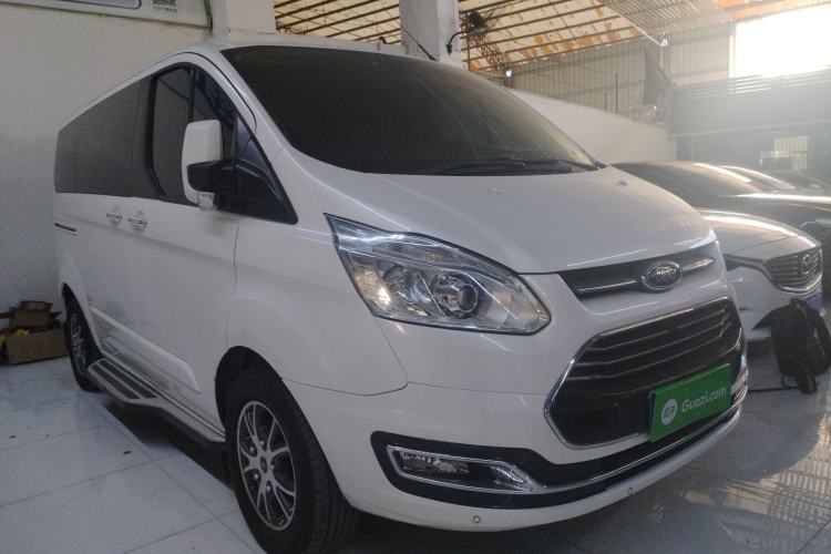Used Ford Tourneo Custom 2017 2.0T Automatic Elite Version Front Right 45 Deg