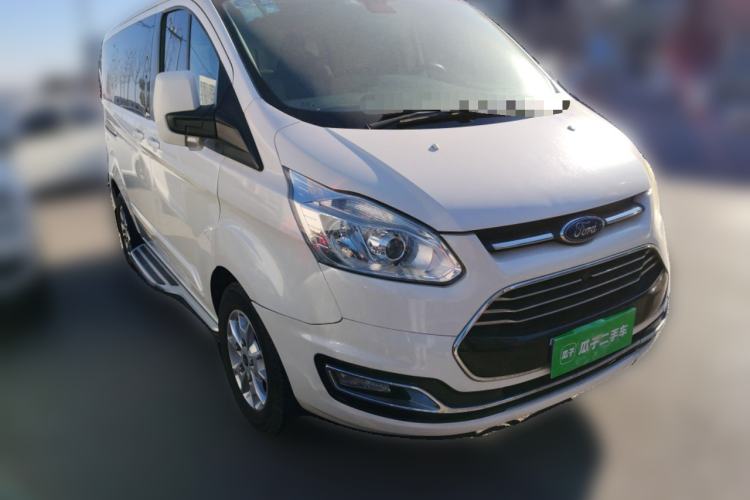 Used Ford Tourneo Custom 2017 2.0T Automatic Elite Edition Front Right 45 Deg