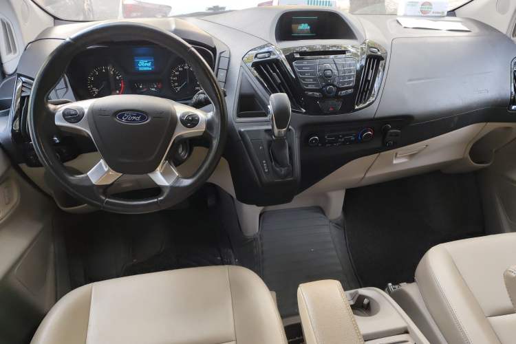 Used Ford Tourneo Custom 2017 2.0T Automatic Elite Edition Interior 2