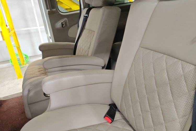Used Ford Tourneo Custom 2017 2.0T Automatic Elite Edition Interior 4