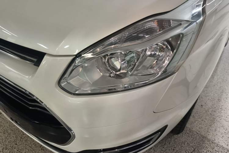 Used Ford Tourneo Custom 2017 2.0T Automatic Elite Edition Left Front Headlight