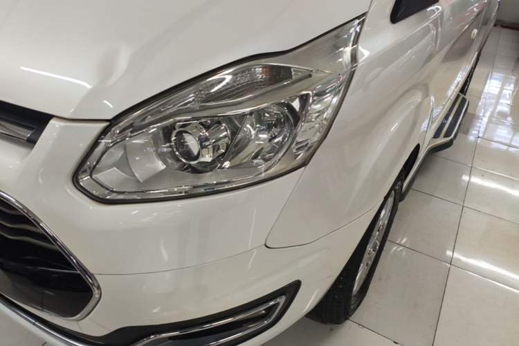 Used Ford Tourneo Custom 2017 2.0T Automatic Elite Edition Left Front Headlight