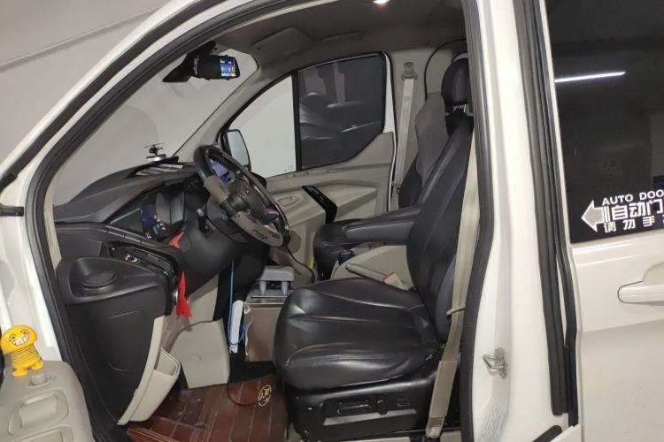 Used Ford Tourneo Custom 2017 2.0T Automatic Elite Edition Left Front Seat