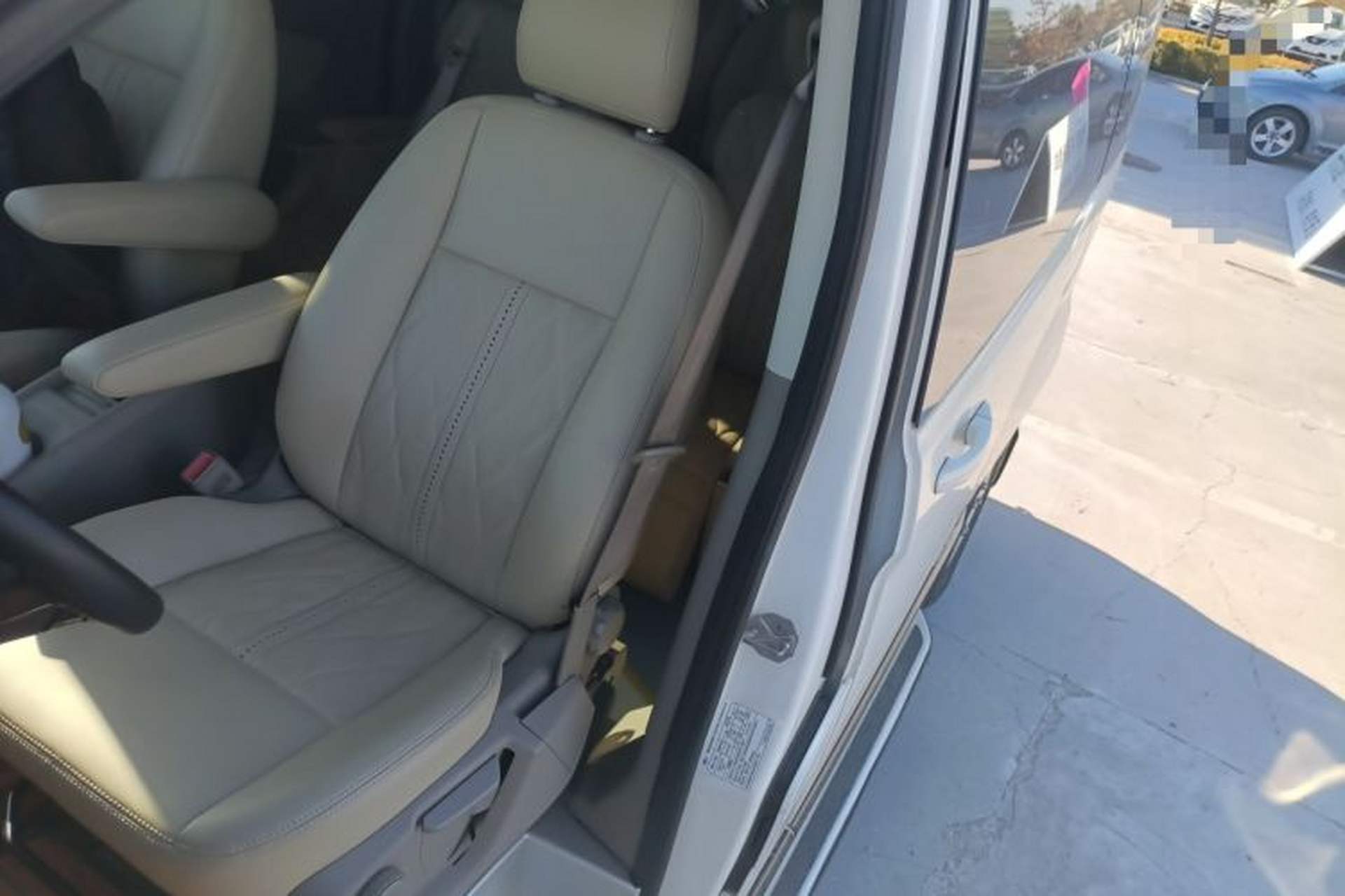 Used Ford Tourneo Custom 2017 2.0T Automatic Elite Edition Left Front Seat