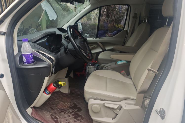 Used Ford Tourneo Custom 2017 2.0T Automatic Elite Edition Left Front Seat