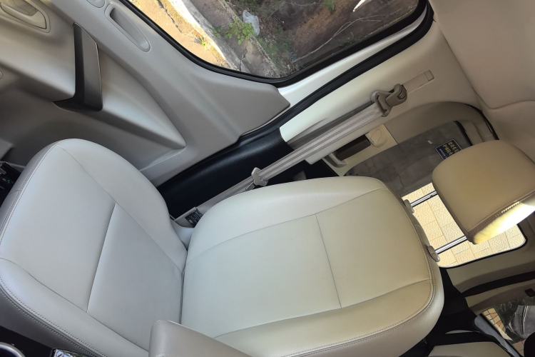 Used Ford Tourneo Custom 2017 2.0T Automatic Elite Edition Left Front Seat