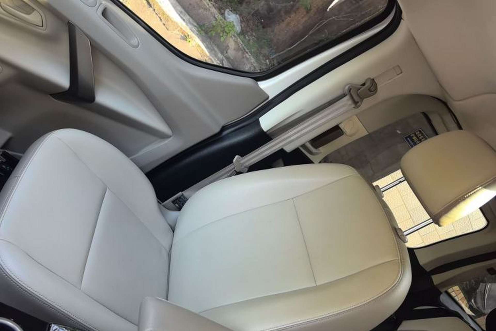 Used Ford Tourneo Custom 2017 2.0T Automatic Elite Edition Left Front Seat