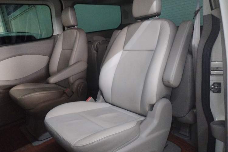 Used Ford Tourneo Custom 2017 2.0T Automatic Elite Version Left Rear Seat