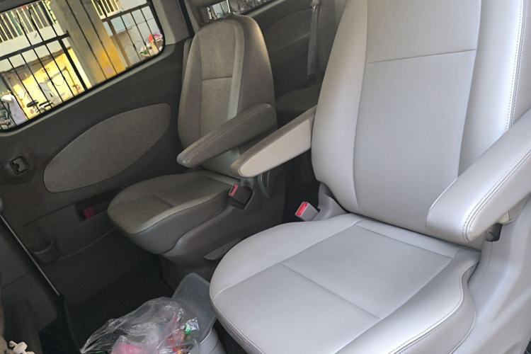 Used Ford Tourneo Custom 2017 2.0T Automatic Elite Edition Left Rear Seat