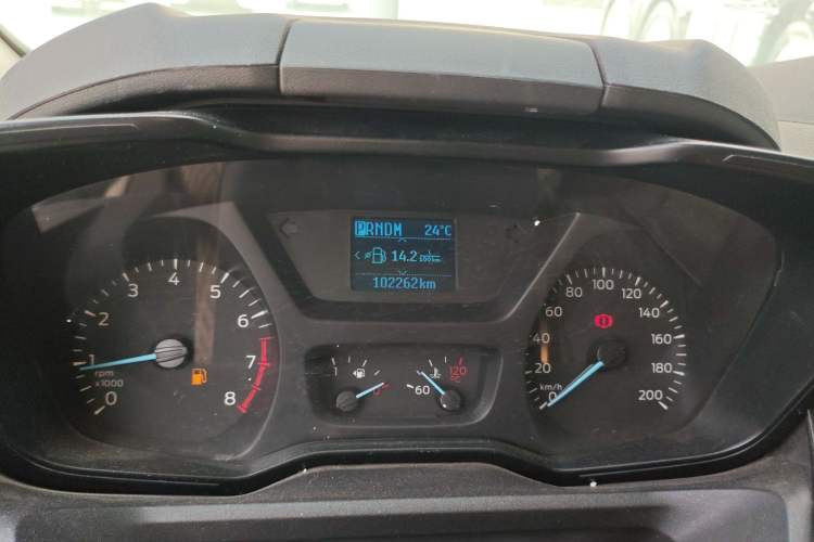 Used Ford Tourneo Custom 2017 2.0T Automatic Elite Edition Odometer Close Up
