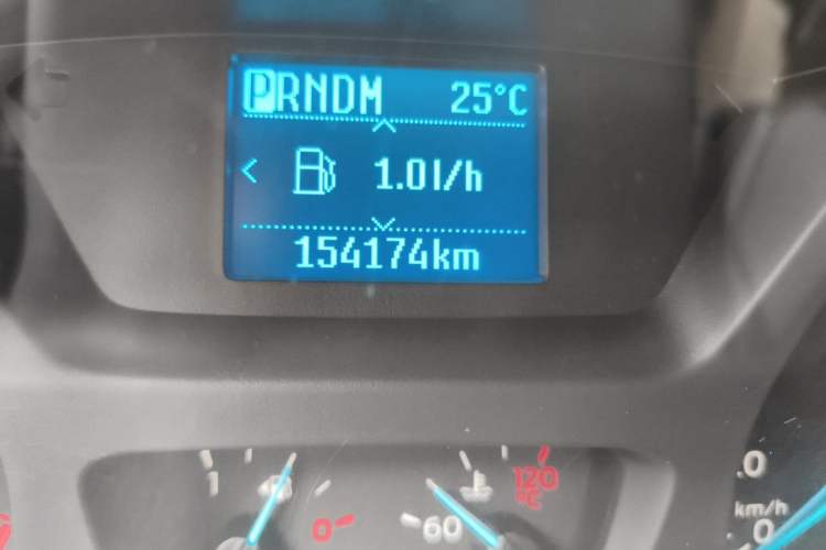 Used Ford Tourneo Custom 2017 2.0T Automatic Elite Edition Odometer Close Up