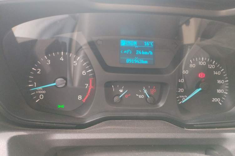 Used Ford Tourneo Custom 2017 2.0T Automatic Elite Version Odometer Close Up