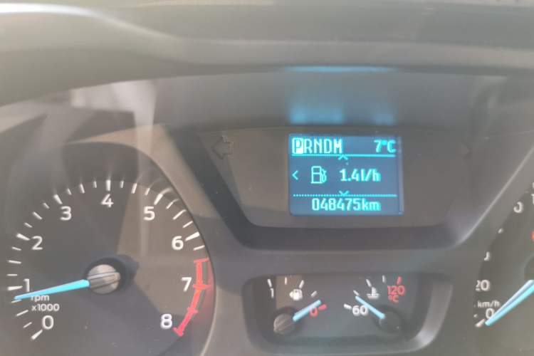 Used Ford Tourneo Custom 2017 2.0T Automatic Elite Edition Odometer Close Up