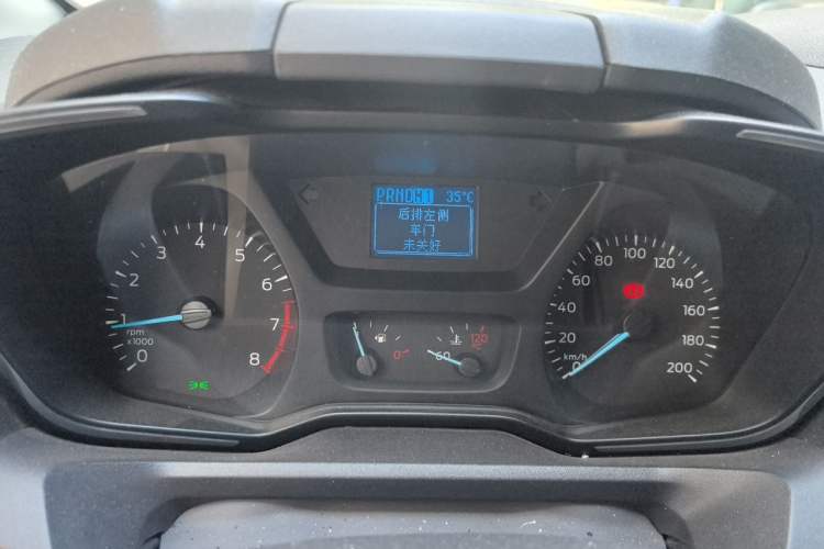 Used Ford Tourneo Custom 2017 2.0T Automatic Elite Version Odometer Close Up