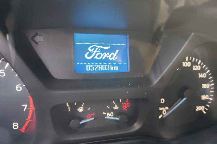 Used Ford Tourneo Custom 2017 2.0T Automatic Elite Edition Odometer Close Up