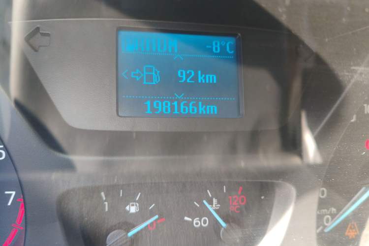 Used Ford Tourneo Custom 2017 2.0T Automatic Elite Edition Odometer Close Up