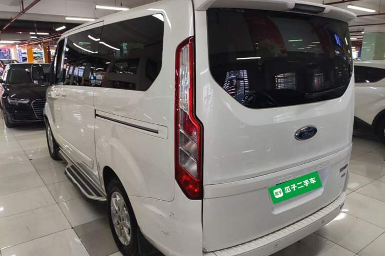 Used Ford Tourneo Custom 2017 2.0T Automatic Elite Edition Rear Left 45 Deg